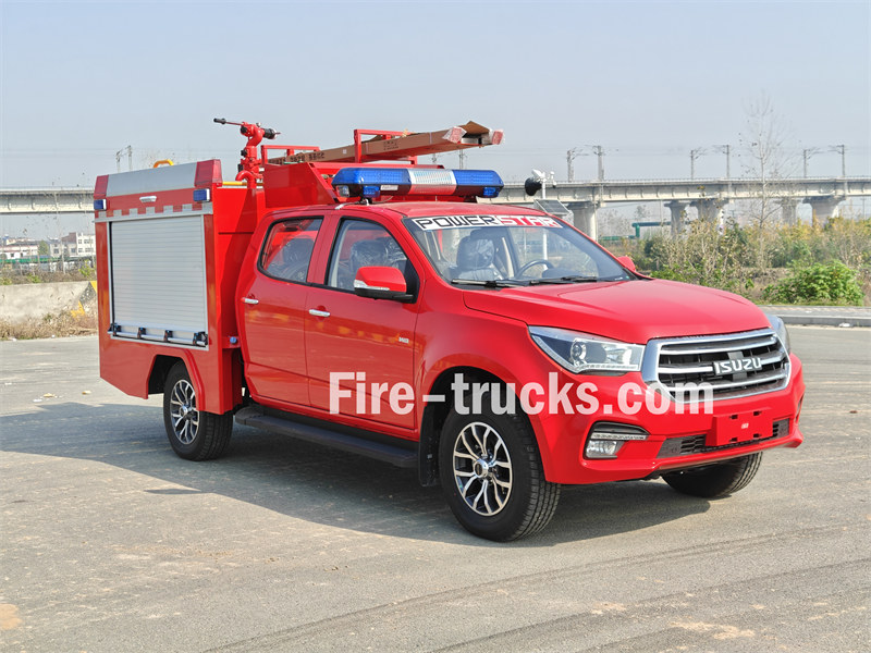 Isuzu 4x4 pickup 600L foam fire truck for sale