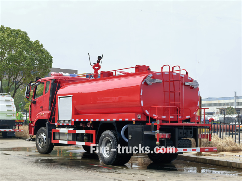 HOWO NX RHD 7500L fire sprinkler truck